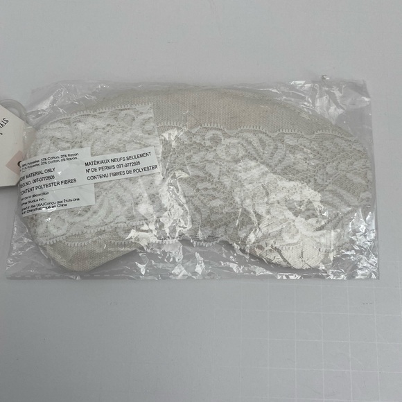 Style Me Pretty Bridesmaid Eye Mask - Picture 3 of 5